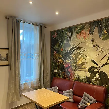 Chez Lhabitant Naelle Homestay Calais