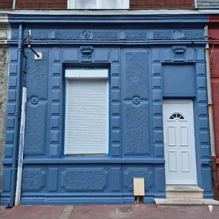 Chez Lhabitant Naelle Homestay Calais